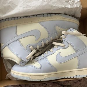 NIKE FOOTBALL GREY DUNK HIGH